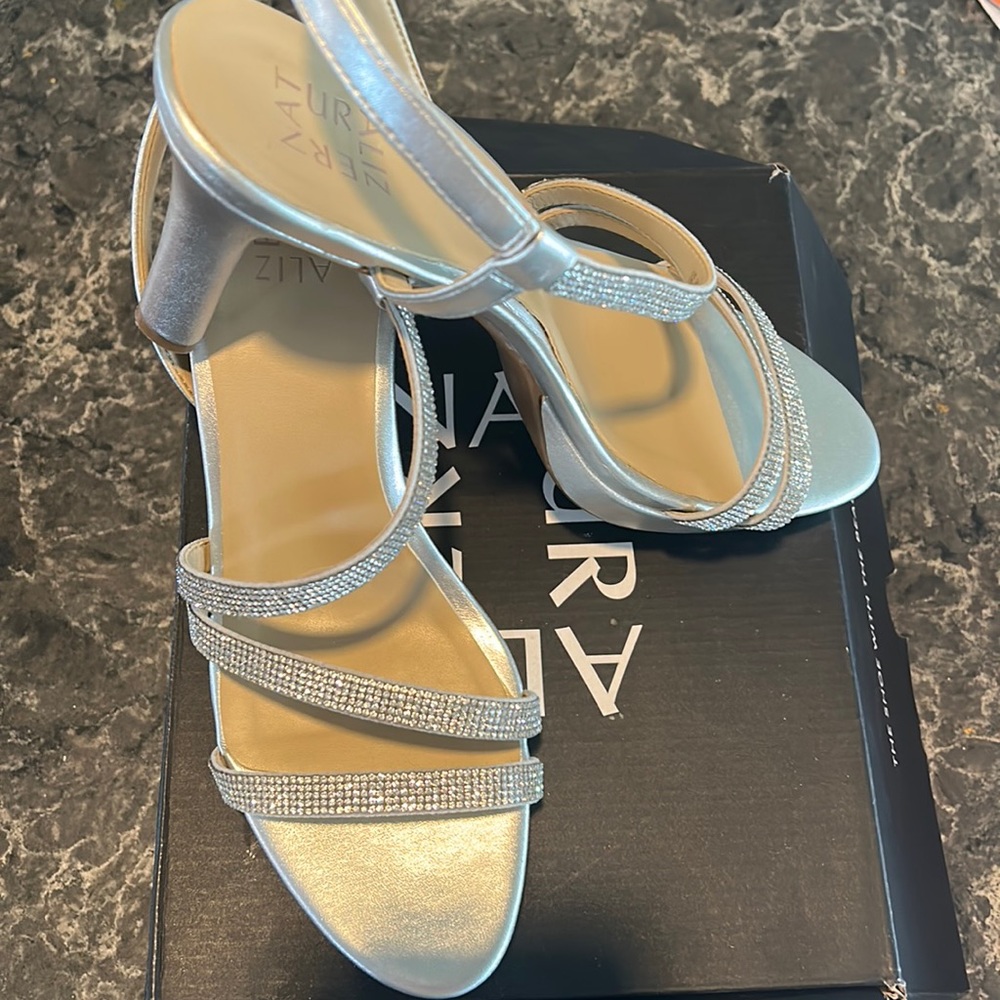 Naturalizer Brenta Silver rhinestone studded heels. UK 9/ Eur 42/US 11M 27 cm.